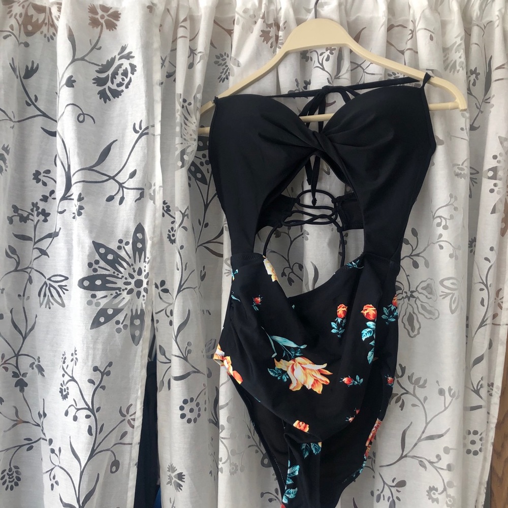 One piece bathing suit